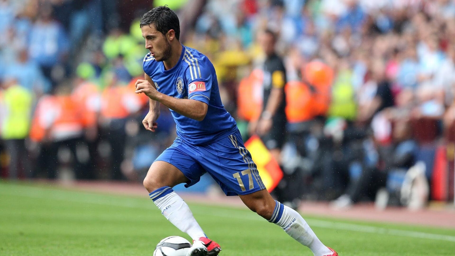 球迷“云支持”:线上线下的互动新体验,线上球赛